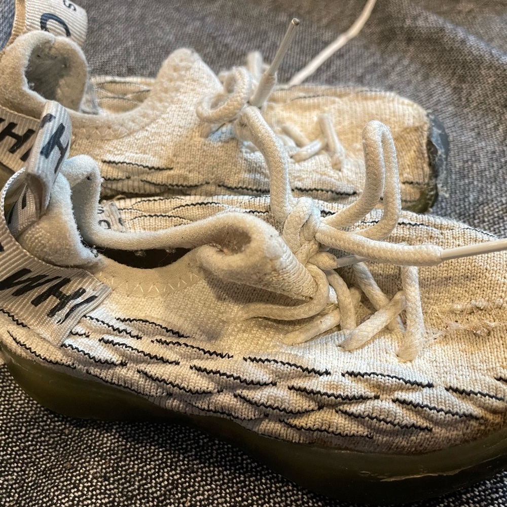 Kids shoes